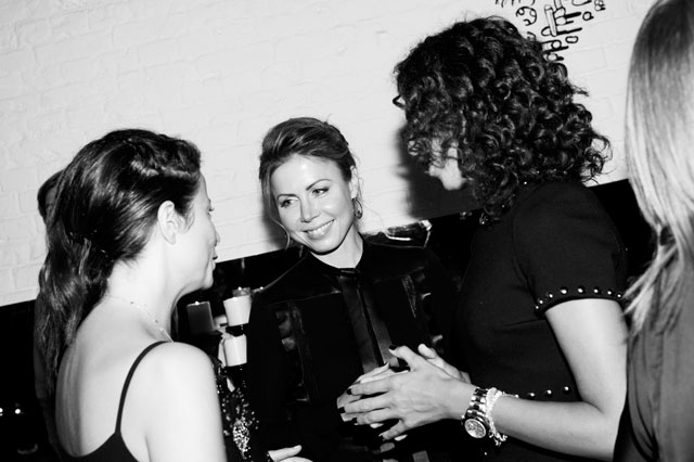 Гости вечеринки Stephen Webster Bye-Bye Summer Party (фото 2)