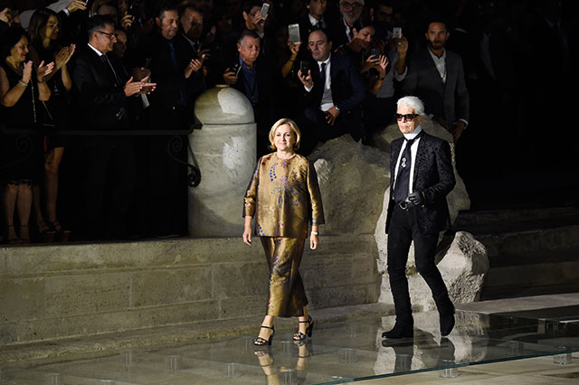 Обзор Buro 24/7: Fendi Couture, осень-зима 2016 (фото 4)