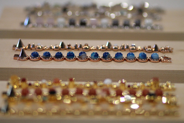 Эдди Борго: "Украшение — это талисман, оно само притягивает нужных ему женщин" (фото 15)