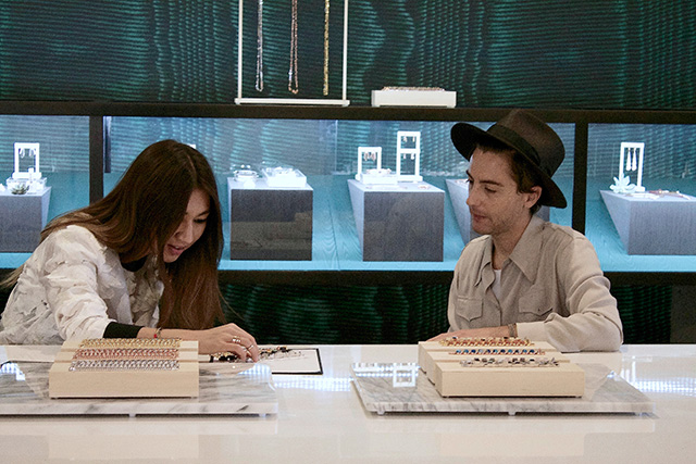 Эдди Борго: "Украшение — это талисман, оно само притягивает нужных ему женщин" (фото 8)