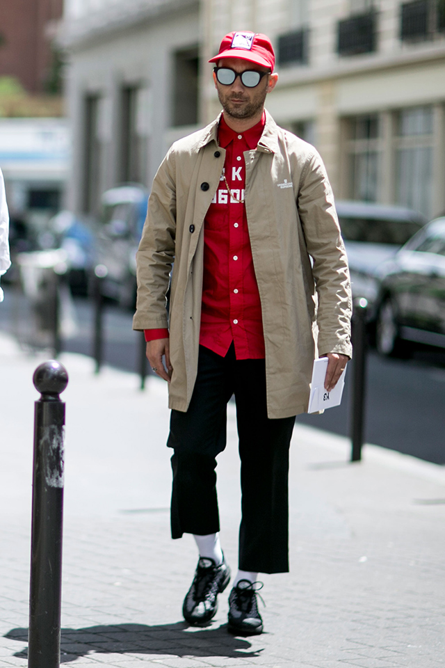 Неделя моды в Париже, весна-лето 2017: street style. Часть 2 (фото 20)