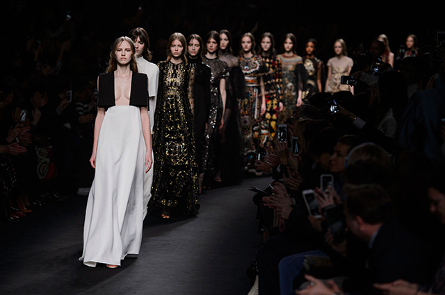 Обзор Buro 24/7: Valentino, осень-зима 2015 (фото 2)