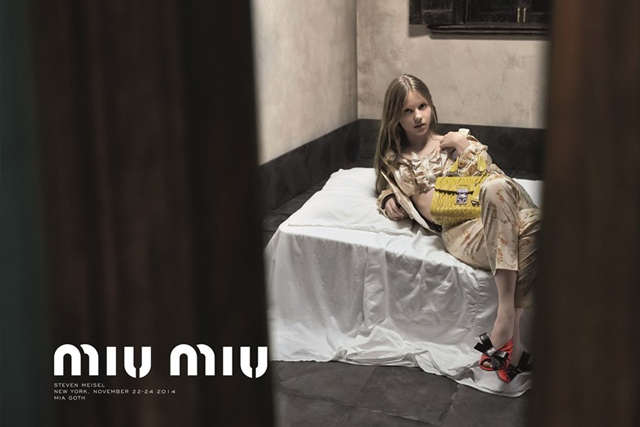 рекламная кампания Miu Miu весна-лето 2015 Запрещенный прием: самые скандальные рекламные кампании (фото 9)