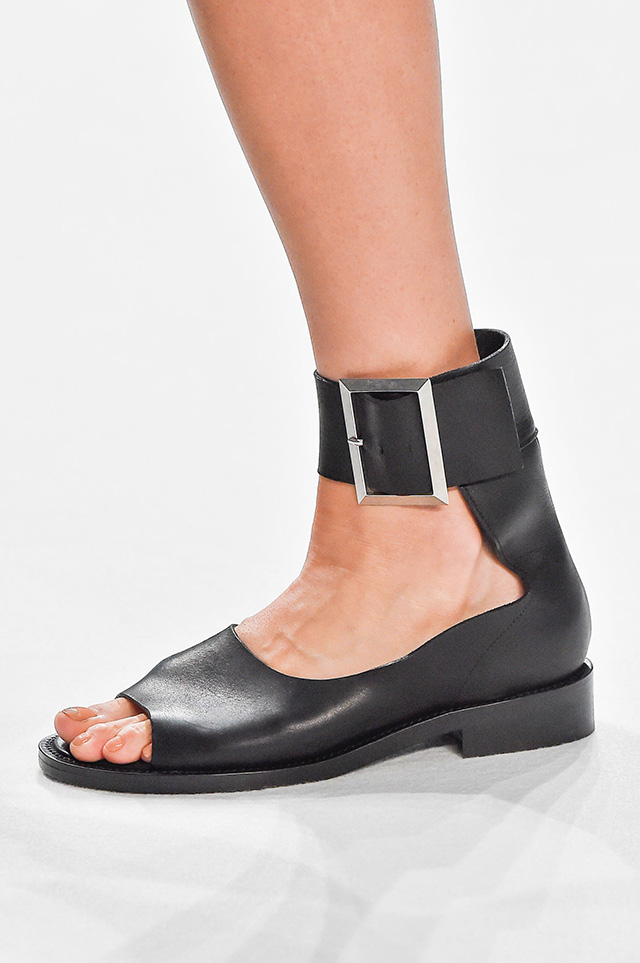 Обзор Buro 24/7: Chalayan, весна-лето 2015 (фото 3)