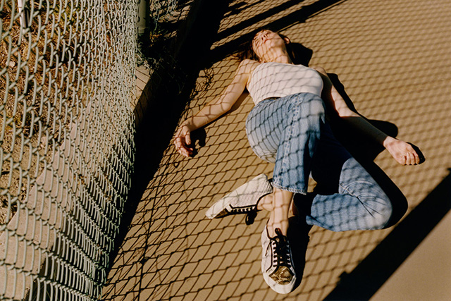 Джиа Коппола в лукбуке совместной коллекции Rodarte x Superga (фото 6)