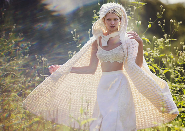 Хана Жирикова в съемке для пятого номера журнала Porter (фото 4)