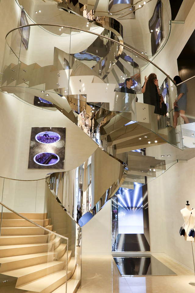 Dior идет на восток: новый концепт-стор в Сеуле (фото 2)