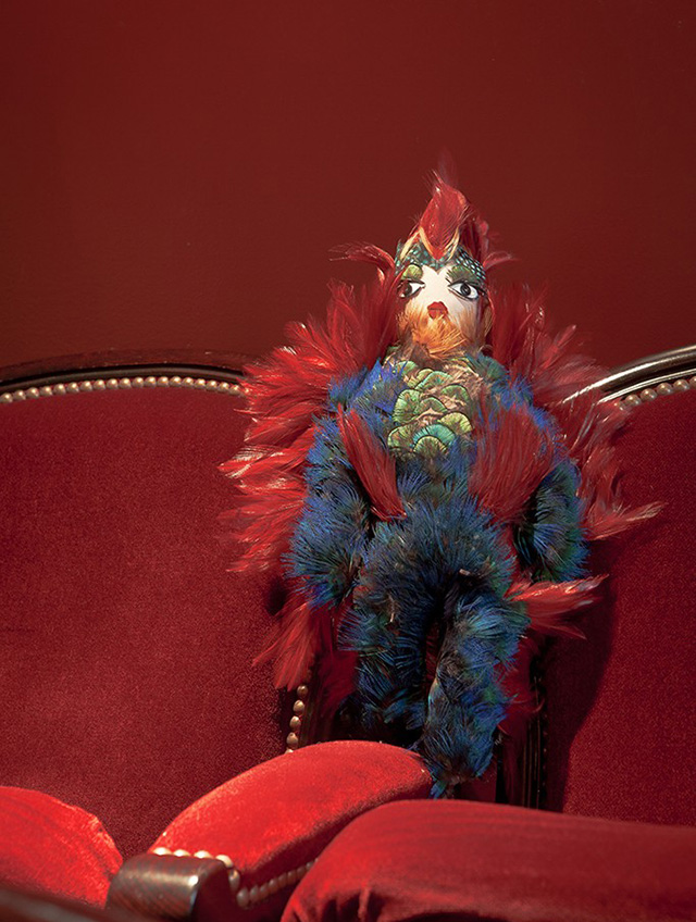 Дизайнеры создали 44 куклы для благотворительного аукциона UNICEF (фото 5)