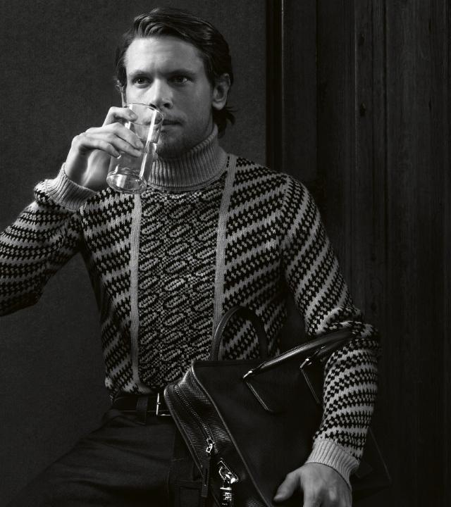 Итан Хоук и другие звезды в рекламной кампании мужской коллекции Prada (фото 6)