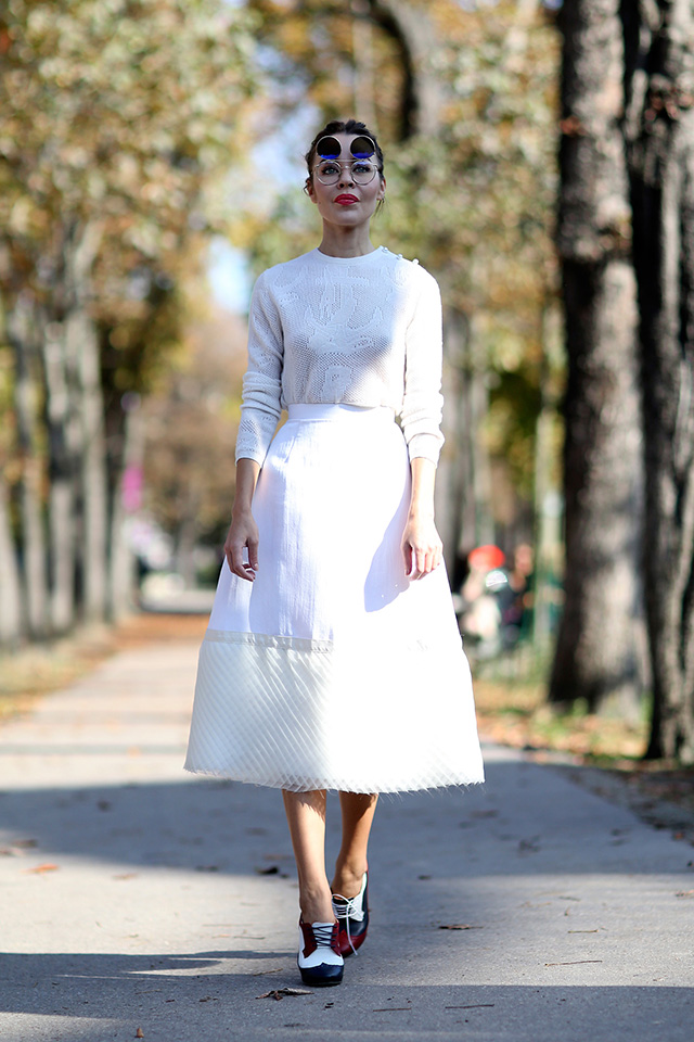 Неделя моды в Париже S/S 2015: street style. Часть VIII (фото 4)