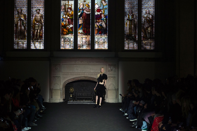 Обзор Buro 24/7: Simone Rocha, осень-зима 2015 (фото 1)