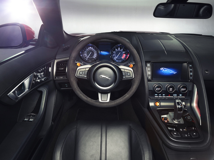 2013 Jaguar F-Type pannel