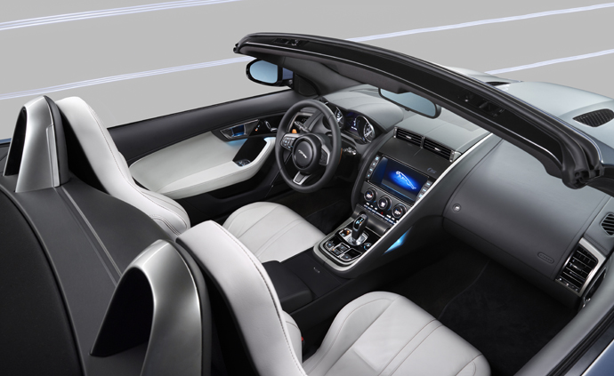 2013 Jaguar F-Type interior