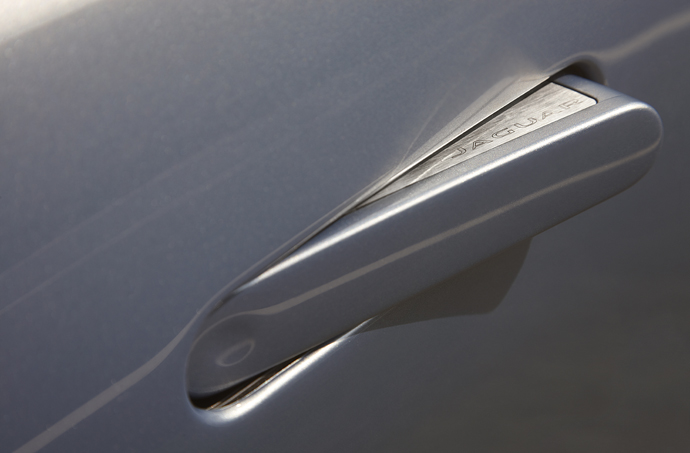 2013 Jaguar F-Type exterior design 