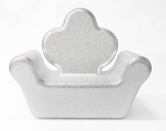 Алессандро Мендини. Кресло из белого золота 'Poltrona', 2013 Ярмарка Design Miami/Basel открылась в Базеле (фото 4)