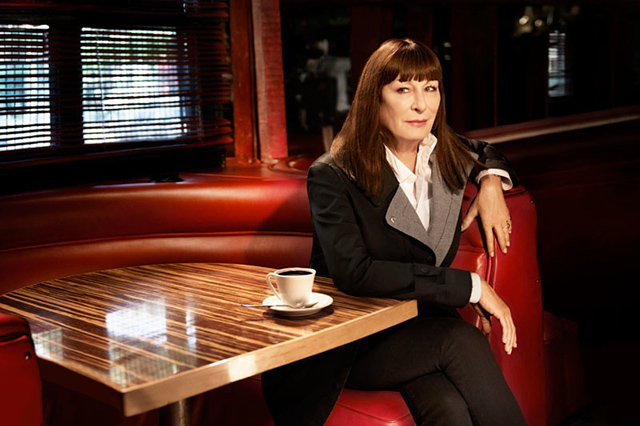 Звезды сериалов и Анжелика Хьюстон снялись в новой рекламе Gap (фото 4)