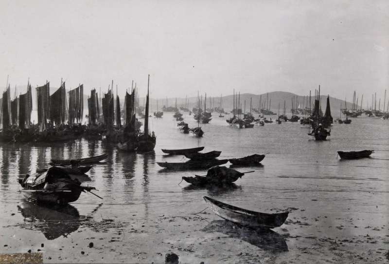 FISHING NETS DRYING, KWANGTUNG, MACAO, CHINA, CIRCA 1932 MOORE, WILLIAM ROBERT (1899-1968) Редкие снимки из архива National Geographic выставлены в Лондоне (фото 13)