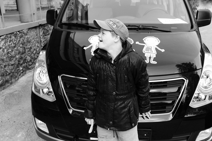 "Обнаженные сердца" и Louis Vuitton в гостях у детского дома-интерната (фото 17)