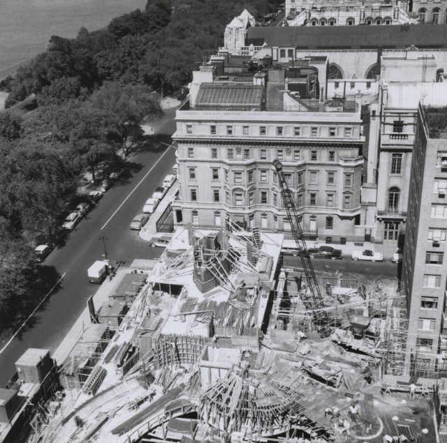 55 лет Гуггенхайму: тернистая история знаменитого музея в Нью-Йорке (фото 4)
