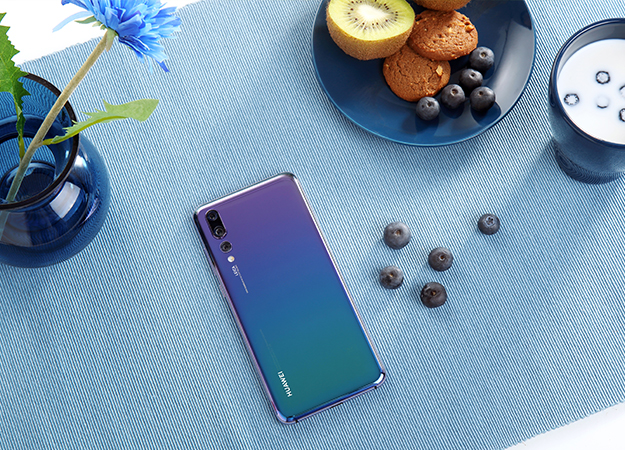 Как выглядит, снимает и что умеет смартфон Huawei P20 Pro (фото 4)