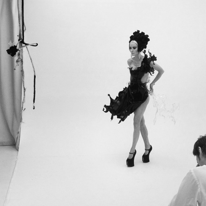 Дафна Гиннес в фотосессии Iris van Herpen