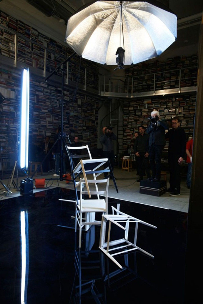 Карл Лагерфельд создал инсталляции для Cassina (фото 6)