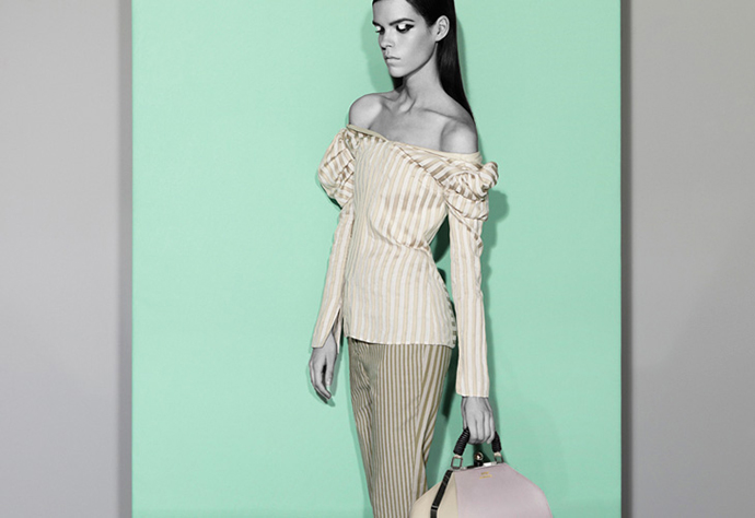 Меган Коллинсон в полосатом костюме Acne Меган Коллинсон в полосатом костюме Acne