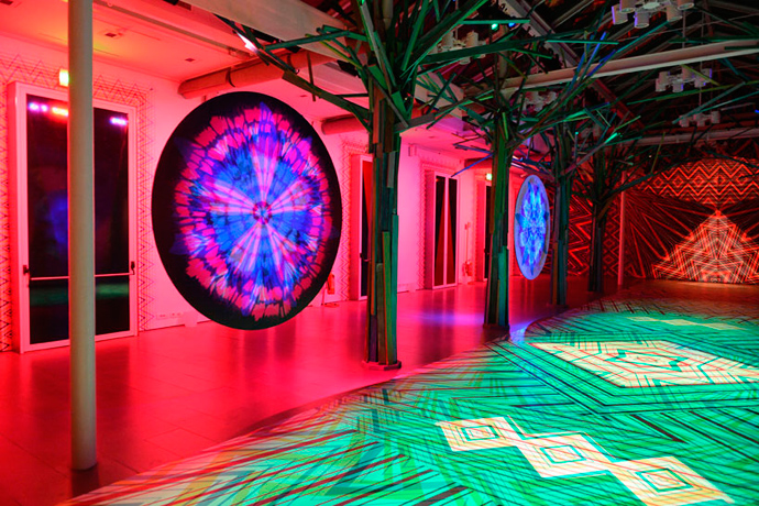 Световая инсталляция для шоу-рума Missoni (фото 4)