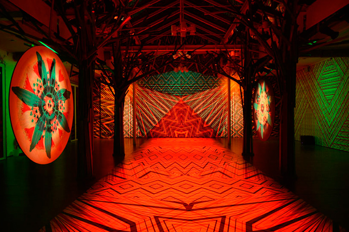 Световая инсталляция для шоу-рума Missoni (фото 1)