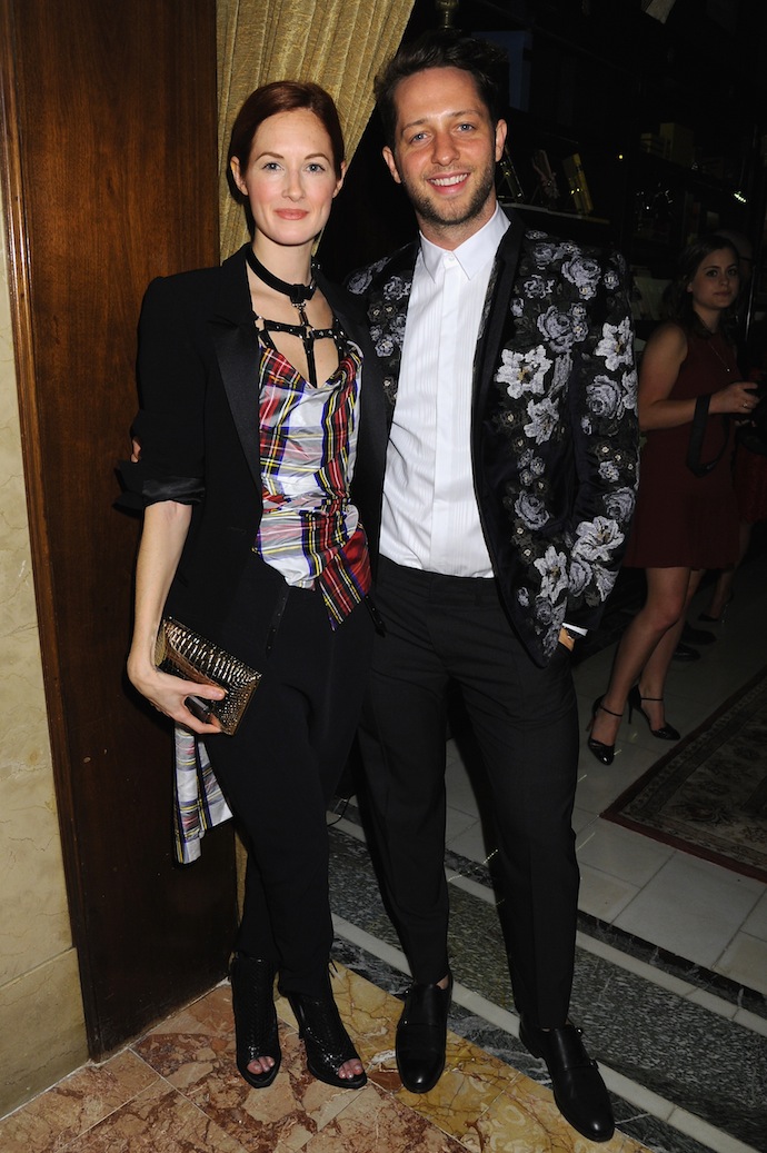 Тэйлор Томасси Хилл и Дерек Блесберг Тэйлор Томасси Хилл и Дерек Блесберг