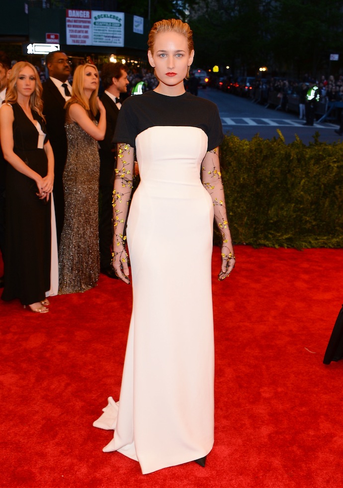 Лили Собески