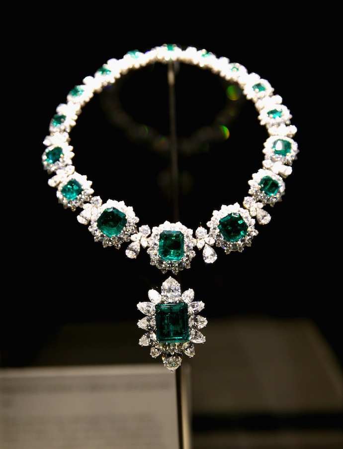 Выставка Bulgari в рамках премьеры фильма "Клеопатра"