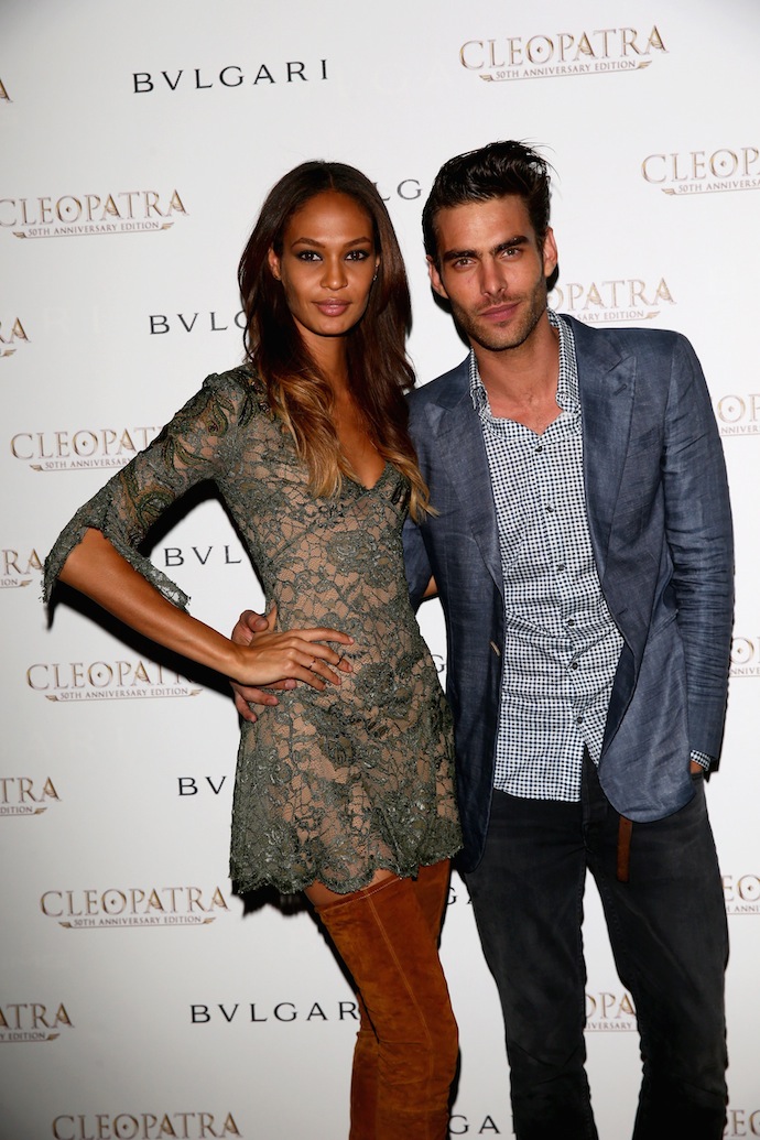 Джоан Смоллс и Джон Кортахарена