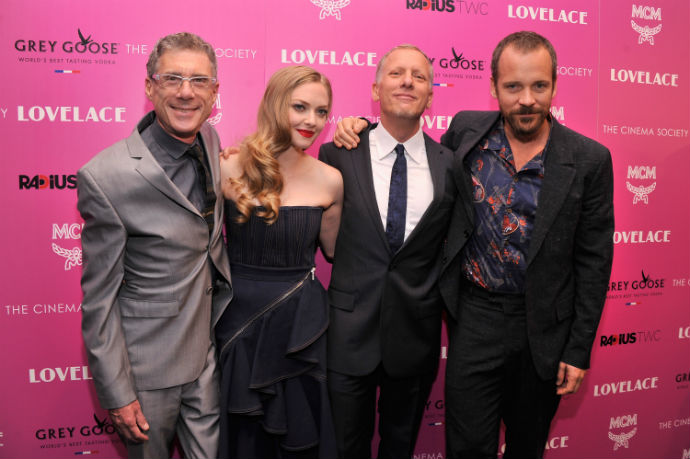 Джеффри Фридман, Аманда Сейфрид, Роб Эпштейна и Питер Сарсгаард