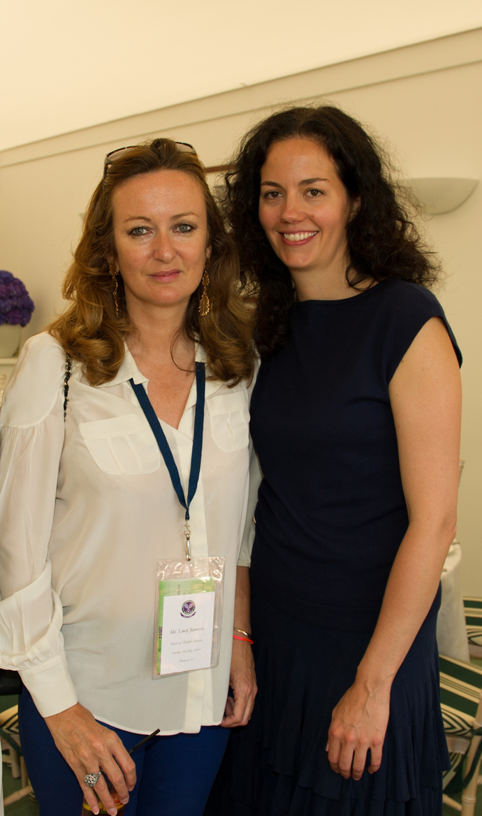 Люси Йеоманс и Дженна Барнет