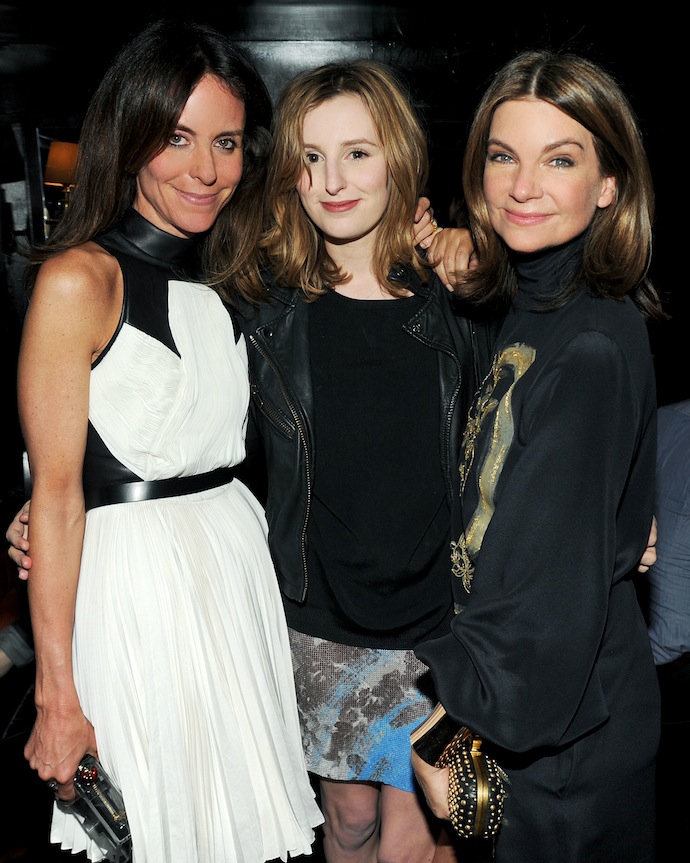 Алисон Лоенис, Лаура Кармайкл и Натали Массене