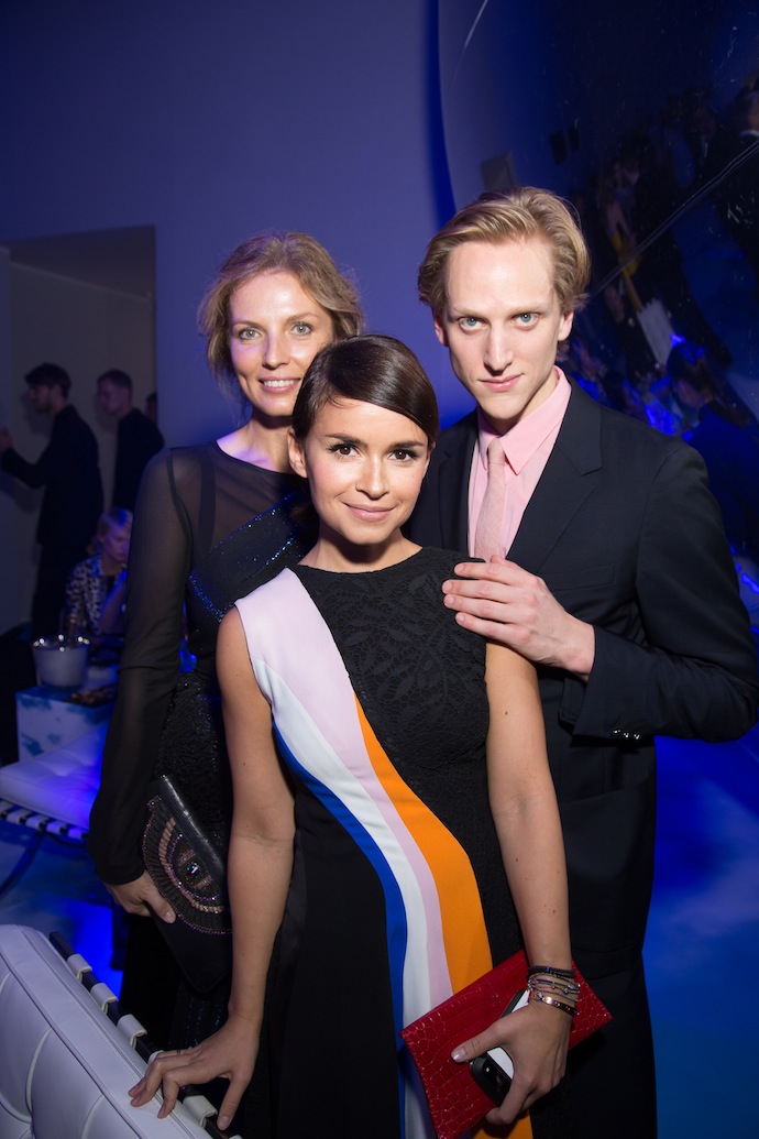 Анастасия Рагозина, Мирослава Дума и Дэвид Холберг Анастасия Рагозина, Мирослава Дума и Дэвид Холберг