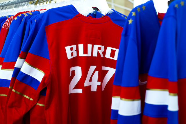 Олимпийская форма Nike для хоккейной сборной России (фото 3)