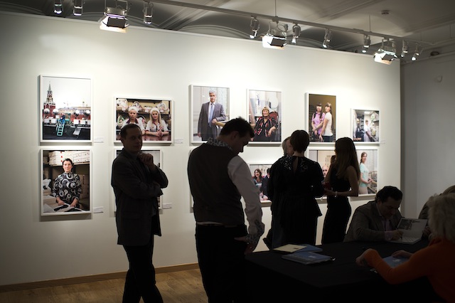 Выставка "Город. ГУМ" в галерее "Победа" (фото 3)