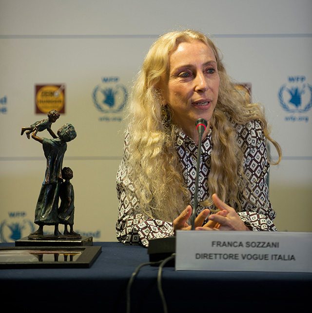 Франка Соццани борется с голодом (фото 2)