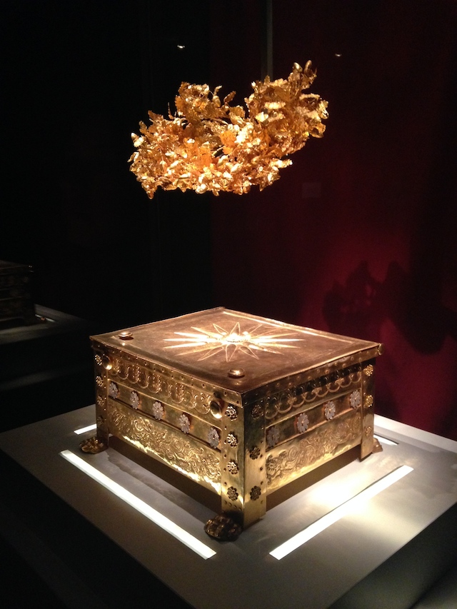 Золотой ларнак Филлипа II и венец