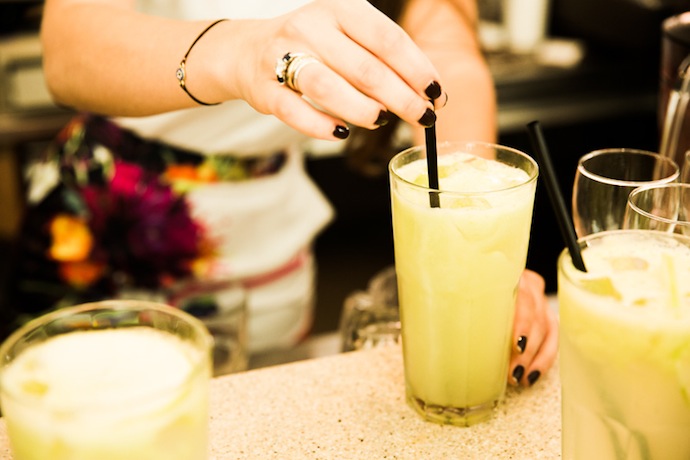 Лимонад Buro 24/7 в ресторанах Correa's (фото 5)