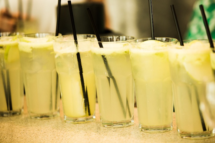 Лимонад Buro 24/7 в ресторанах Correa's (фото 8)