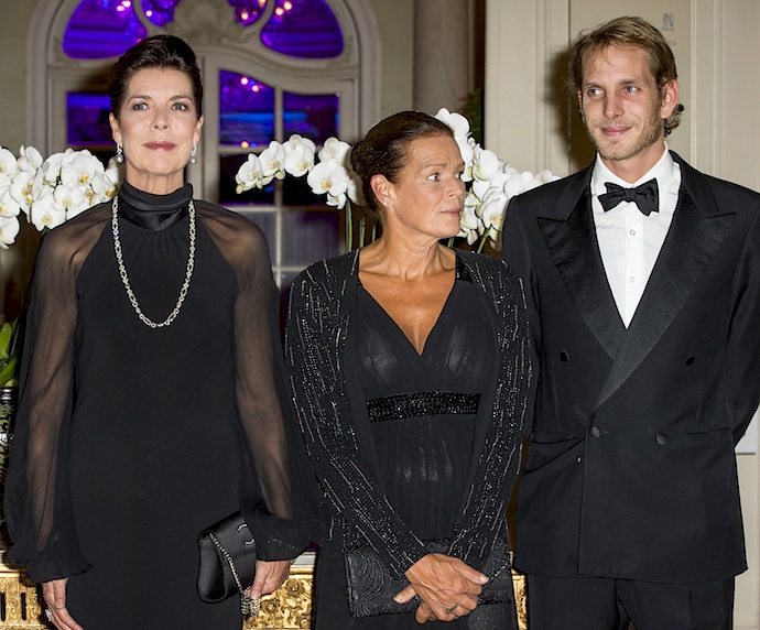 Принцесса Каролина, принцесса Стефания и Андреа Казираги Принцесса Каролина, принцесса Стефания и Андреа Казираги