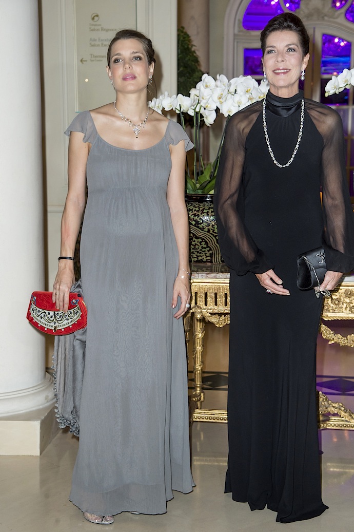 Шарлотта Казираги и принцесса Каролина Шарлотта Казираги и принцесса Каролина