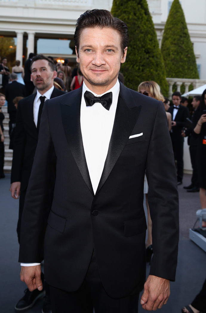 Джереми Реннер Джереми Реннер