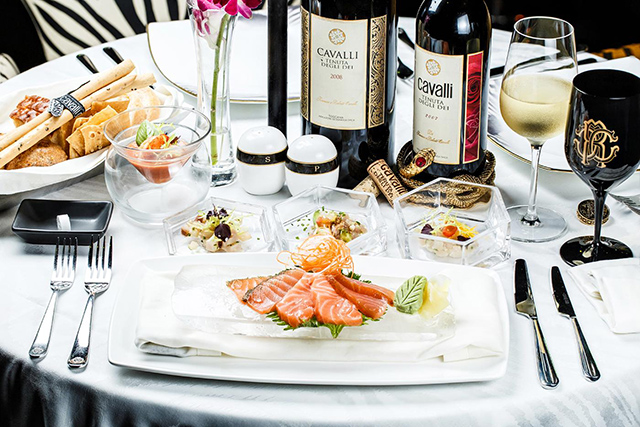 Новый ресторан Роберто Кавалли на испанской Ибице (фото 3)