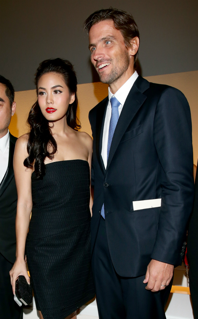 Дженни Тиенфосуван и Джеймс Феррагамо Дженни Тиенфосуван и Джеймс Феррагамо