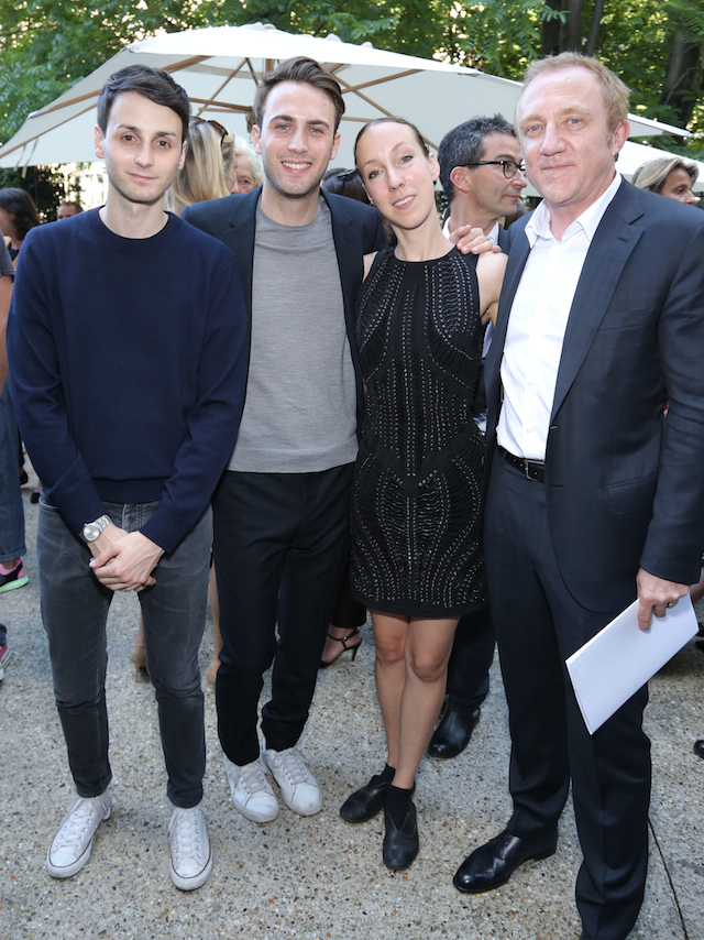 Дизайнеры Coperni, Айрис ван Херпен и Франсуа-Анри Пино Коктейль в честь победителей ANDAM Fashion Award в Париже (фото 1)