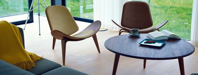 Пол Смит создал версию Shell Chair к 50-летию кресла (фото 1)